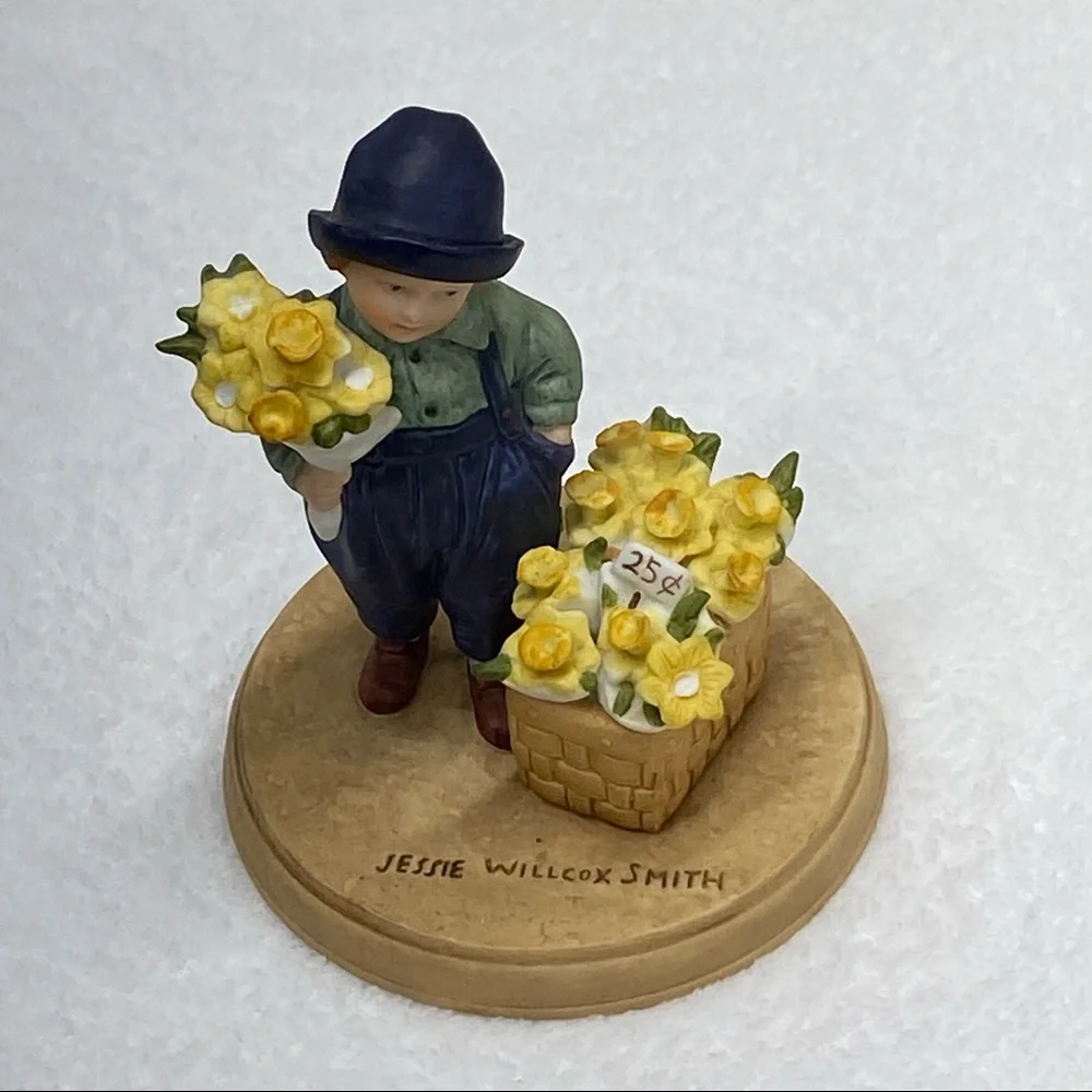 Avon Vintage porcelain figurine “Springtime” Jessie Willcox hand painted 1986